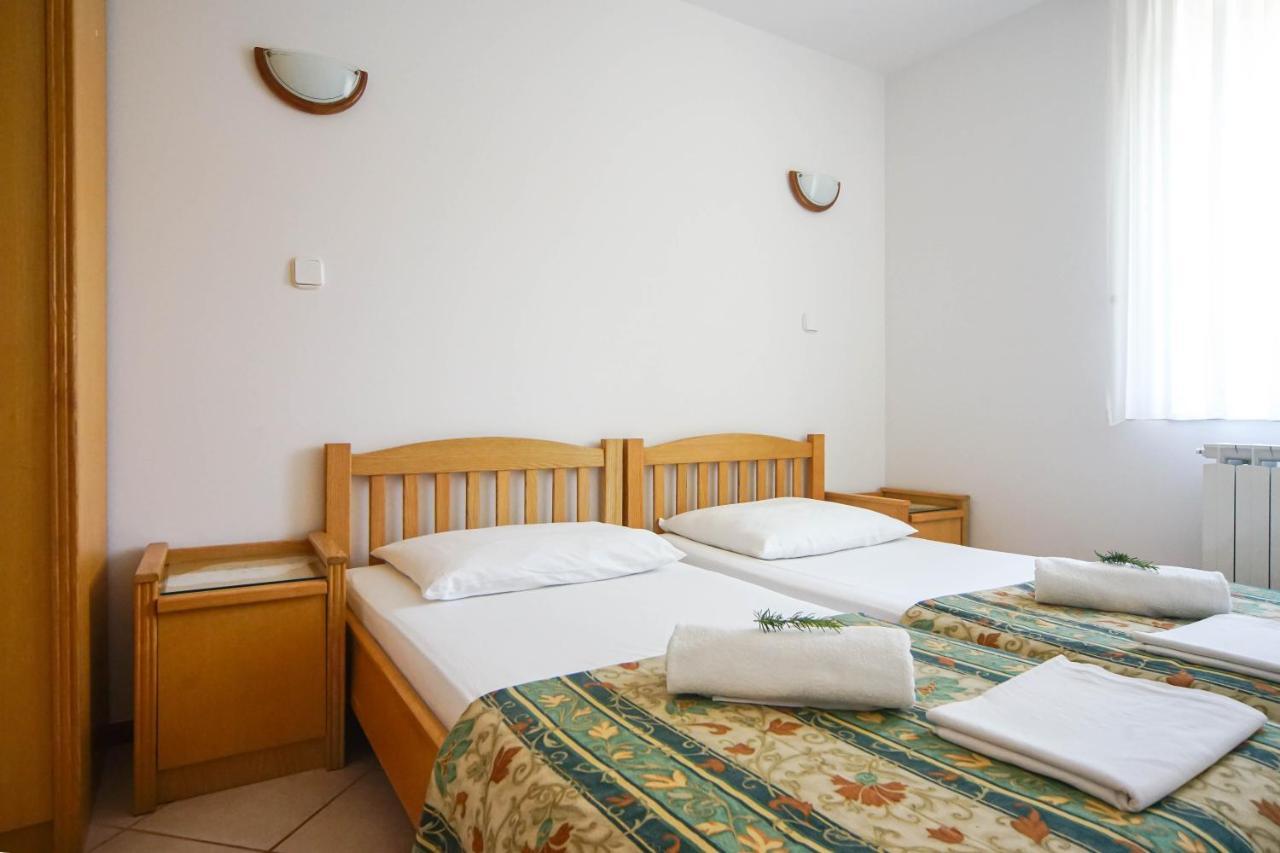 Apartments And Rooms Degra Umag Kültér fotó